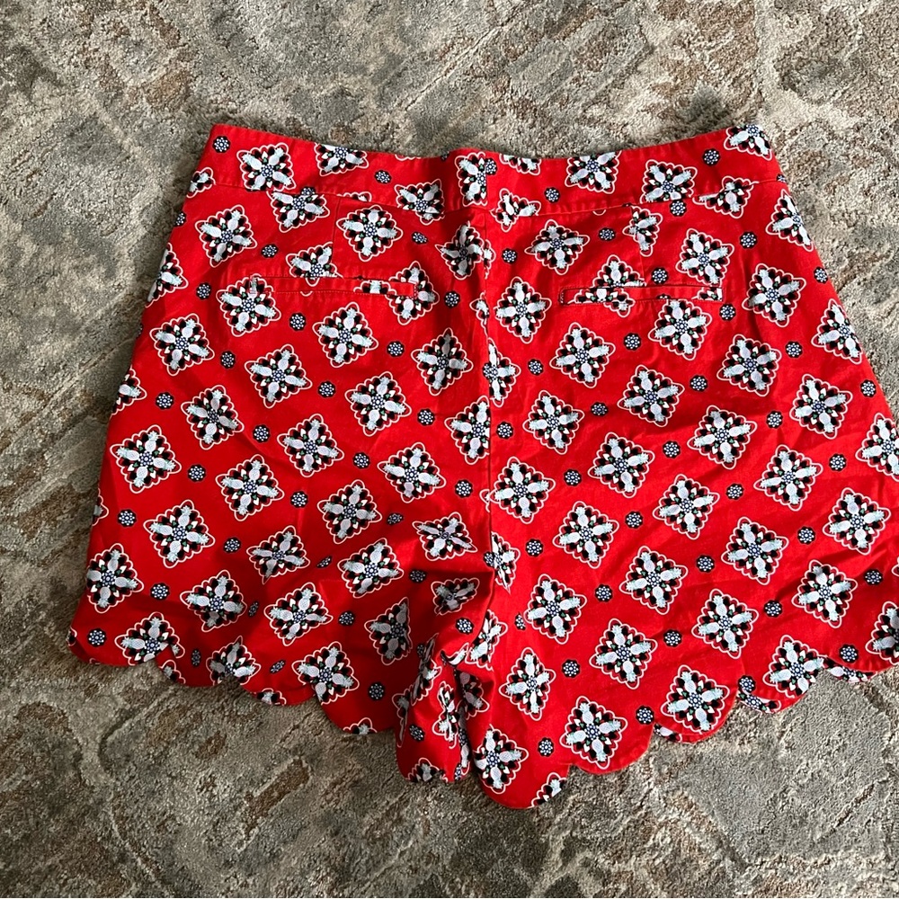 Crown & ivy red scalloped shorts size 22W.  Never worn!
